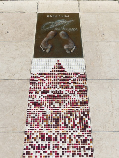 然能够保持 然能够保持